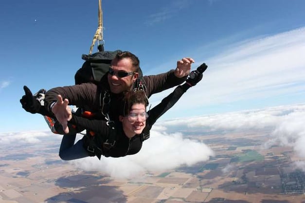 jenny-lorek-skydive.jpg